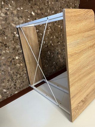 Recogida en BCN. Mesa de escritorio esquinera