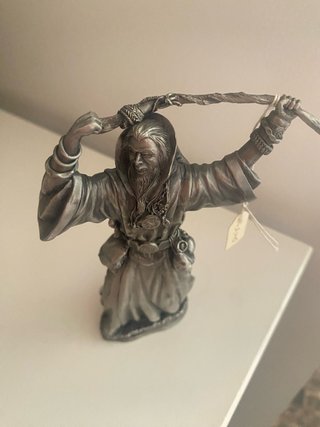 Figurita de metal coleccionista
