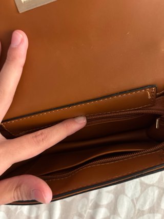 Bolso de mano con cadena