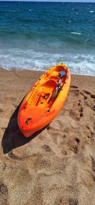 Kayak rigido 3 plazas (reestreno) 420 x 83 cms.