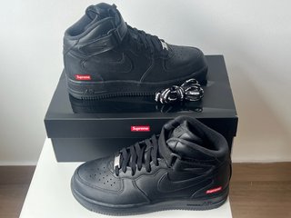 Nike Air Force 1 Mid x Supreme Negras