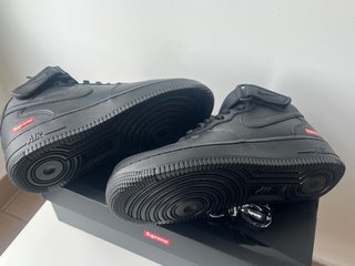 Nike Air Force 1 Mid x Supreme Negras