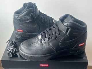 Nike Air Force 1 Mid x Supreme Negras