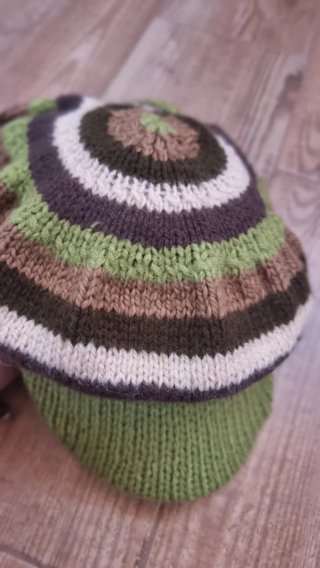 Disfraz Hippie: Gorra y Pandereta