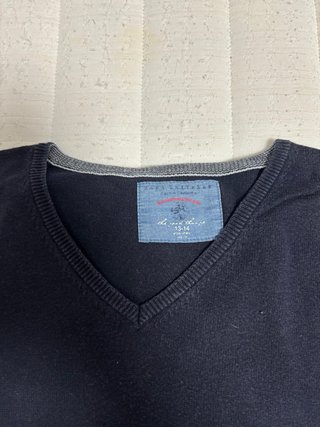Jersey azul marino cuello pico