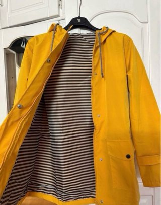 Chubasquero amarillo talla S