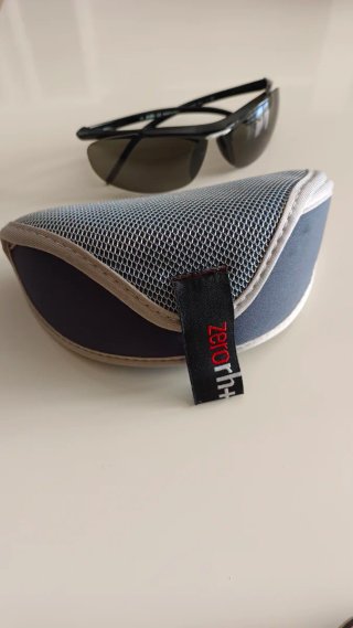 Gafas de sol Zero Rh+ negras