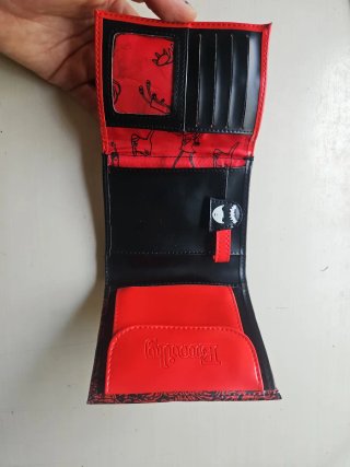 Cartera Emily Strange Negra y Roja