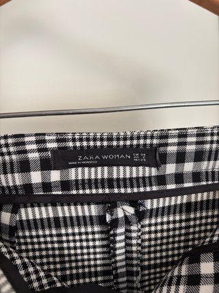 Pantalón de cuadros de Zara