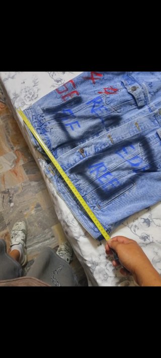 Giacca jeans oversize graffiti