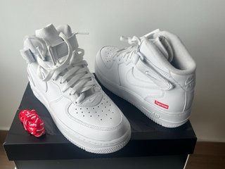 Nike Air Force 1 Mid x Supreme Blancas