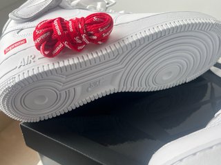 Nike Air Force 1 Mid x Supreme Blancas