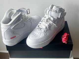 Nike Air Force 1 Mid x Supreme Blancas