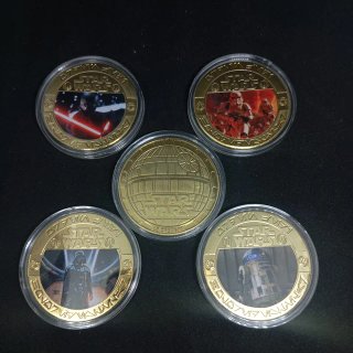 5 MONEDAS CONMEMORATIVAS STAR WARS BAÑADAS EN ORO