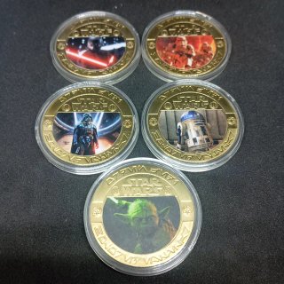 5 MONEDAS CONMEMORATIVAS STAR WARS BAÑADAS EN ORO