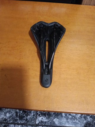 Asiento de bicicleta negro