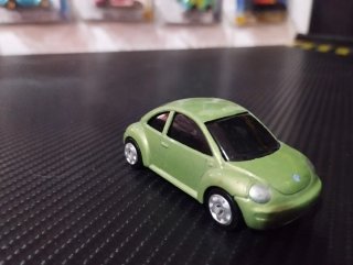 Maisto VW New Beetle Verde Metal