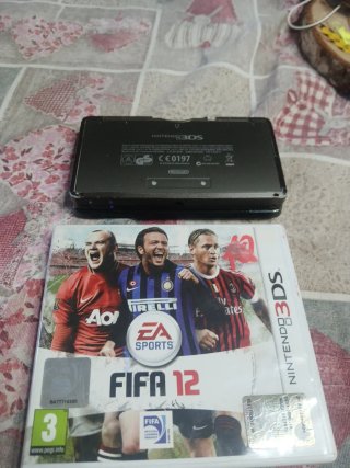 Nintendo 3DS Nera + FIFA 12