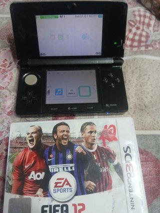 Nintendo 3DS Nera + FIFA 12