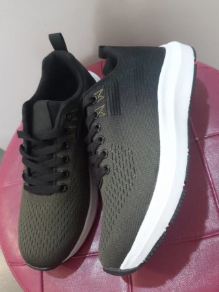 Scarpe da ginnastica N.37