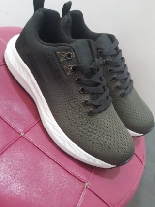 Scarpe da ginnastica N.37