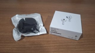 AirPods 4 + Funda