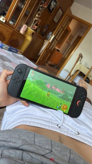 NINTENDO SWITCH 2 CON CAJA Y TODOS LOS ACCESORIOS