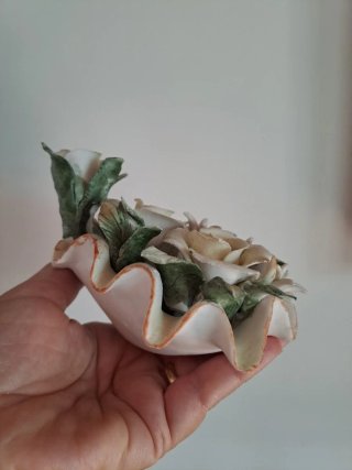Capodimonte Composizione Floreale Porcellana