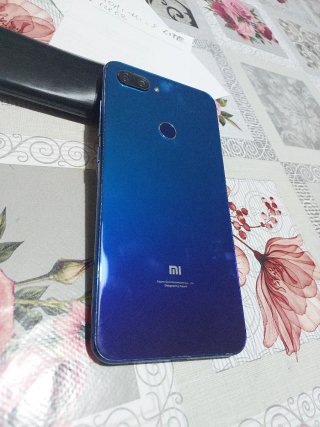 Xiaomi Mi 8 Lite