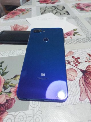 Xiaomi Mi 8 Lite
