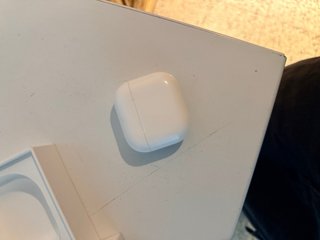 AirPods 4 con cancelación de ruido