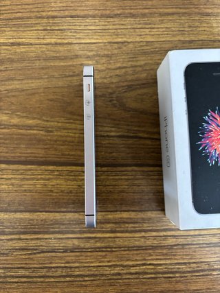 iPhone SE 16GB Nero/Argento
