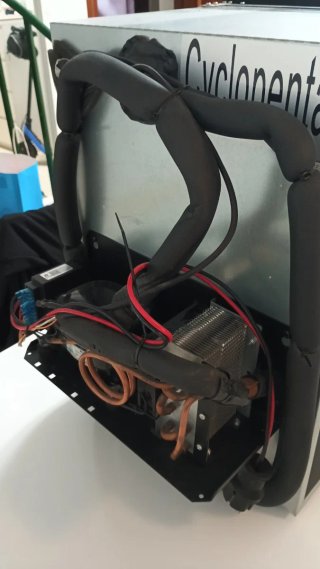 Nevera Mestic 12V/24V 42L Compresor Camper