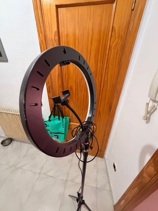 Aro de luz con trípode y soporte móvil