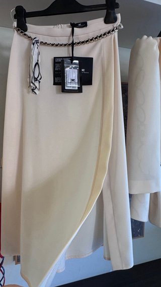 Tailleur Elisabetta Franchi burro con cartellino.