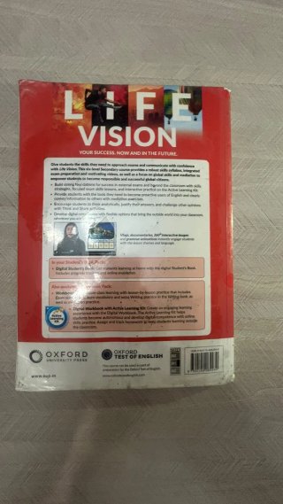 Life Vision Pre-intermediate Student's Book