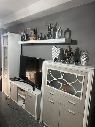 Mueble de salón con TV