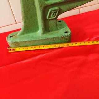 Prensa remachadora industrial