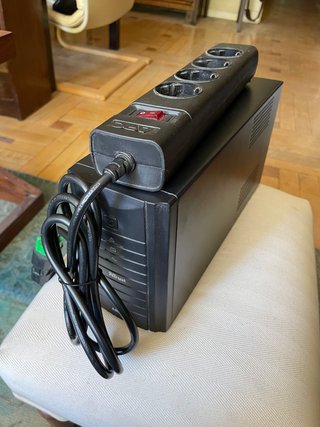 Sistema de Alimentación Ininterrumpida Trust 1000V