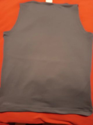 Camiseta Nike Mujer Gris.Estado impecable.Original