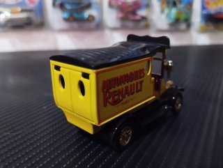 Furgoneta Corgy Renault Altaya