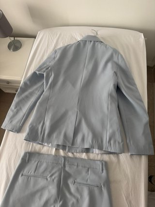 Completo elegante azzurro