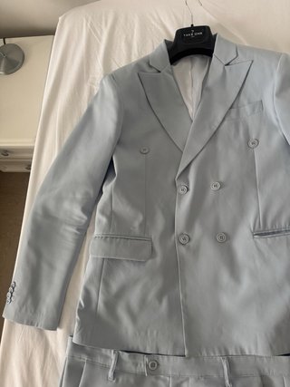 Completo elegante azzurro