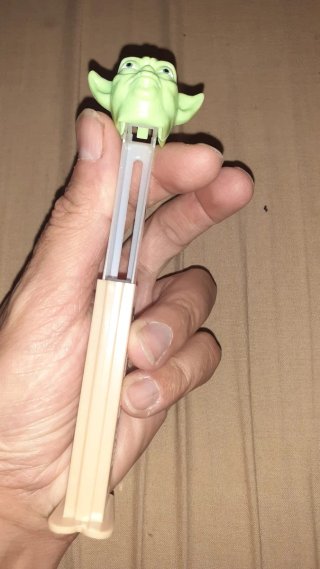 Dispensador PEZ caramelos Yoda Star Wars 2016