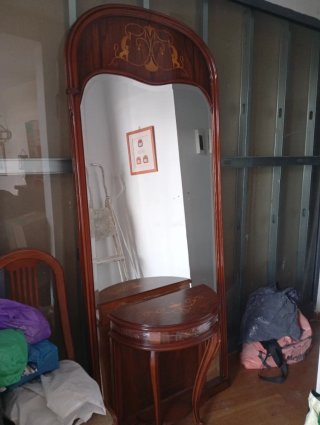 Entradita de madera con espejo