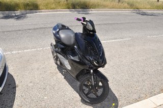 Yamaha Aerox Negra