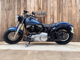 Harley Davidson Softail Slim Azul