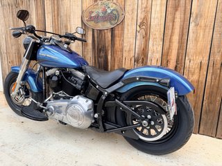 Harley Davidson Softail Slim Azul
