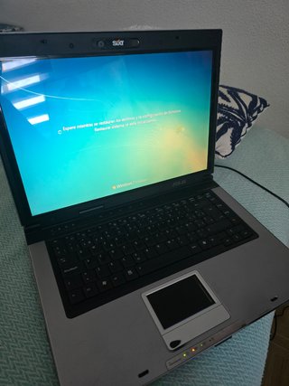 Portátil ASUS F5 Entertainment System