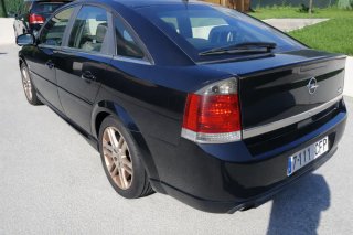 vectra gts 2004